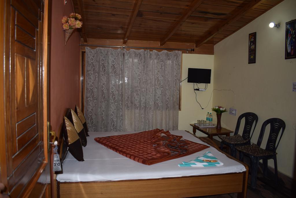 Star Guest House Nainital Esterno foto